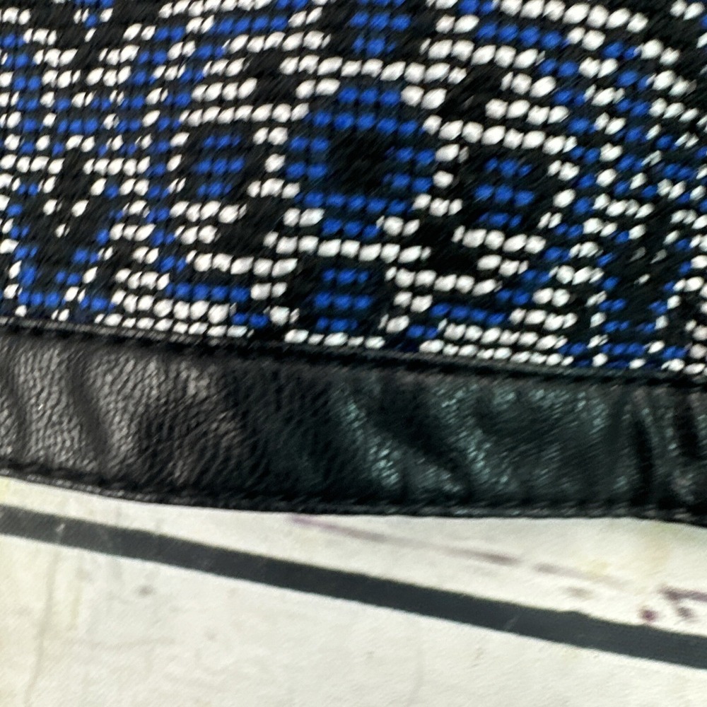 EXPRESS Womens Black Blue Geometric Faux Leather Trim Mini Skirt Size 6 - Picture 3 of 7